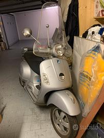 Vespa 250