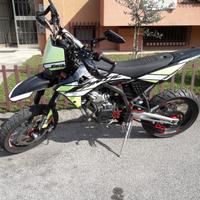 Fantic performance motard 125 4 tempi