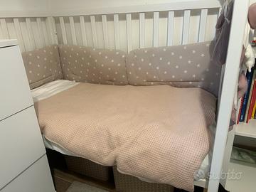 Lettino Cuoricini Oslo + Materasso e accessori