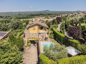 VILLA SINGOLA A SUTRI
