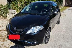 Lancia Y Gold 2016