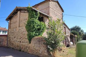 Rustico / Casale di 90 m² con 4 locali e box auto 