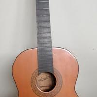 chitarra classica Admira Monica danneggiata