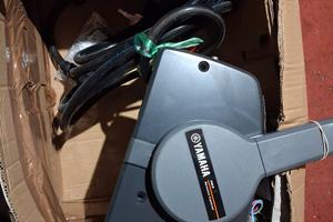 manetta originale Yamaha NUOVA MAI MONTATA 