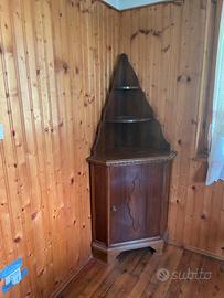 Angoliera in legno massello