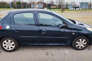 Peugeot 206 plus 1.1