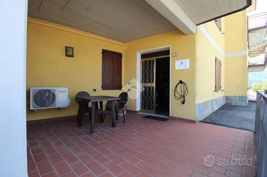 3 LOCALI A TOANO