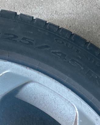 Cerchi  gomme pirelli audi a3 da 17.