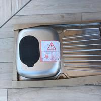 Accessori per cucina Cappa nuova e lavello nuovo