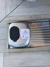 Accessori per cucina Cappa nuova e lavello nuovo