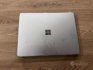 Microsoft Surface Laptop 13”