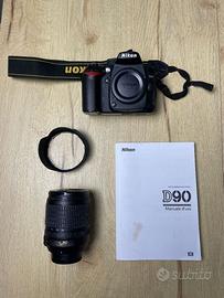 Nikon D90 con Obiettivo 18-105mm