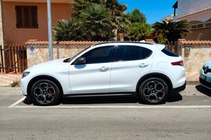 STELVIO 2.2 210CV Q4 AT8 B-TECH full opt