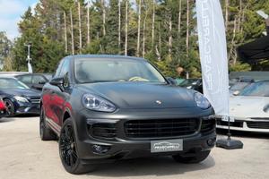 Porsche Cayenne 3.0 Diesel /km doc/navi/pelle/chro