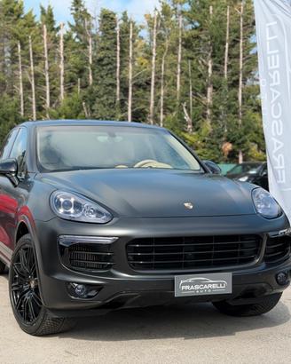 Porsche Cayenne 3.0 Diesel /km doc/navi/pelle/chro