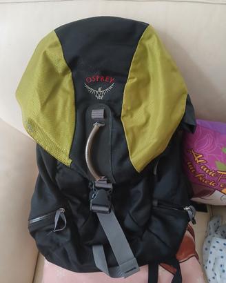 Zaini Osprey 60 € l' uno