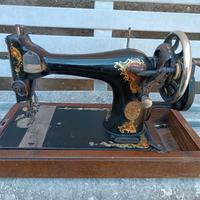 Macchina da cucire Singer vintage anno 1925 circa 