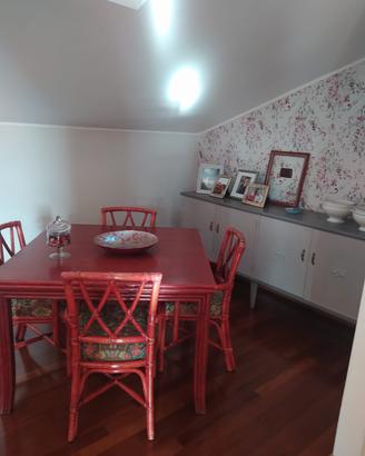 Tavolo e poltroncine Lyda Levy McGuire 