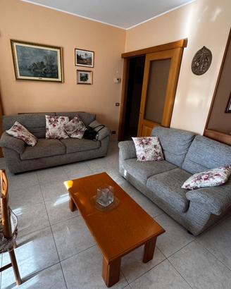 divani poltronesofa. e areedamento vario