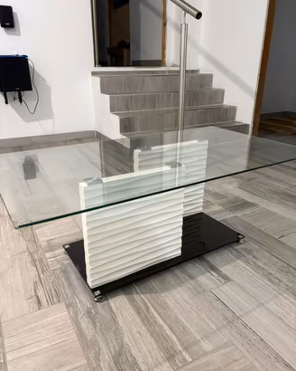 Tavolino di vetro per salotto