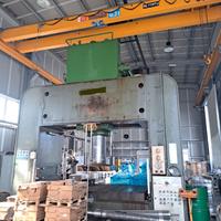 Pressa oleodinamica a raddrizzare