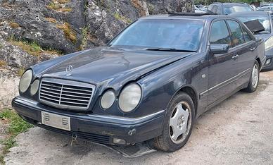 Ricambi Mercedes Classe E W210
