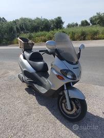 Piaggio X9 200