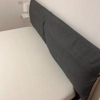 Letto matrimoniale ikea + materasso + cuscini