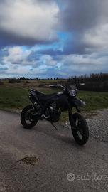 malaguti xsm 125 4t