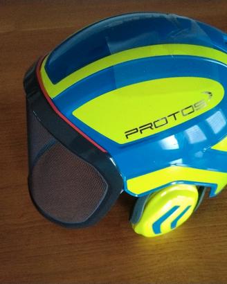 Casco forestale protos