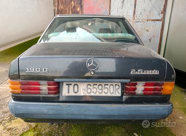 Mercedes 190D - 2.5 TD.