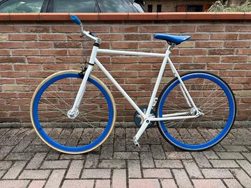 Bicicletta uomo scatto fisso e libera