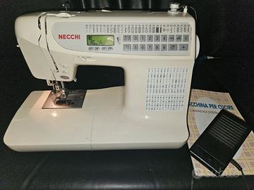 Macchina da Cucire Necchi