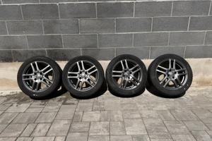 4 cerchi in lega Dezent TZ 15” gommati