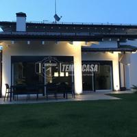 Villa indipendente di recente costruzione
