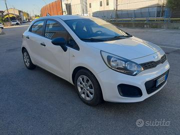 Kia Rio 1.2 EX 5 Porte . GPL