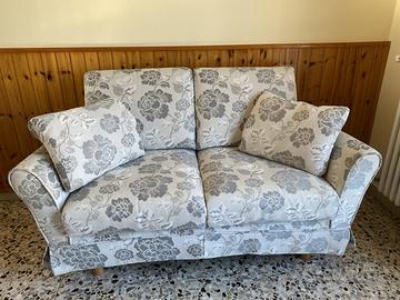 Divano due posti