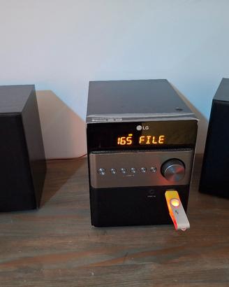 
Lg micro hi fi radio dab lettore cd potenza 10 wa