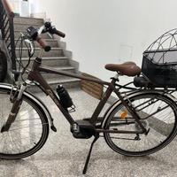 Bici elettrica uomo come nuova.