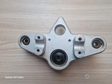 piastra superiore forcella bmw r1150r anno 2010