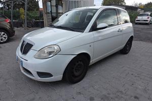 lancia ypsilon 1.4 benzina/gpl valido fino al 2030