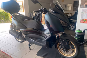 Yamaha Xmax 300