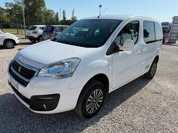 Peugeot Partner Tepee BlueHDi 100 4x4 Active Tract