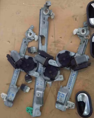 MOTORINO ALZAVETRO POSTERIORE SINISTRO RENAULT Sce