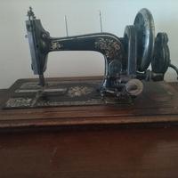 macchina da cucire vintage 