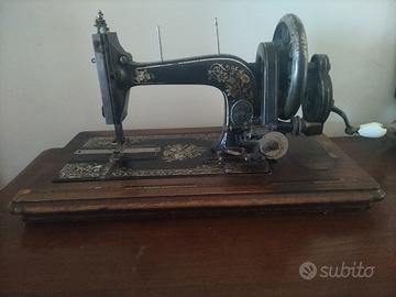 macchina da cucire vintage 