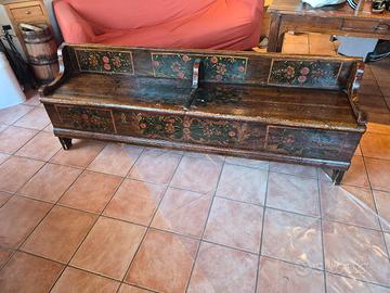 Antica cassapanca tirolese 