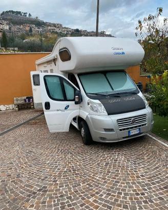 Camper mansardato
