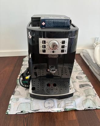 De Longhi Magnifica S