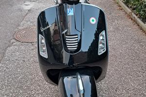 Vespa 300 gts
